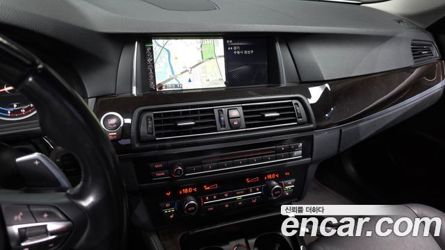 BMW 5 Series (F10) 528i M Aero Dynamic 2016 — фото 15