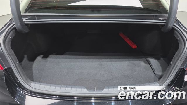 Kia K5 (III) 2.0 LPI Signature 2020 — фото 31