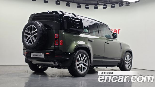 Land Rover Defender (L663) 110 P400 X 2026 — фото 2