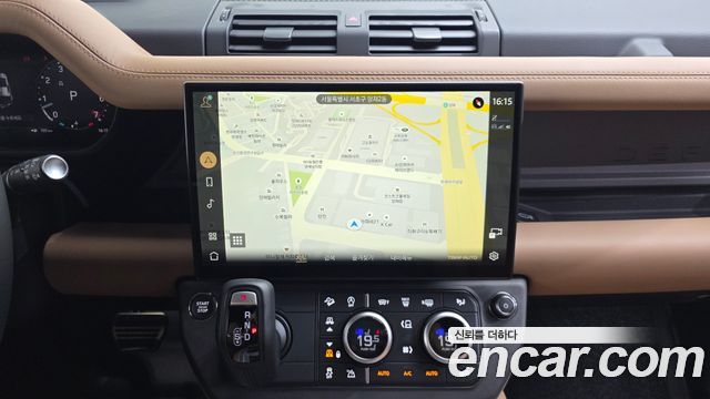 Land Rover Defender (L663) 110 P400 X 2026 — фото 14