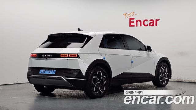 Hyundai Ioniq 5 Standard Exclusive 2023 — фото 2