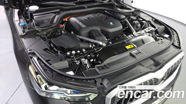 BMW 5 Series (G60) 530e xDrive M Sport 2026 — фото 6