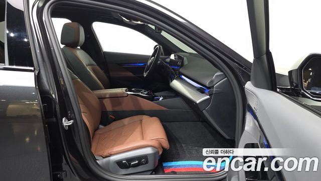 BMW 5 Series (G60) 530e xDrive M Sport 2026 — фото 15
