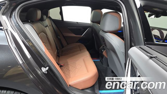 BMW 5 Series (G60) 530e xDrive M Sport 2026 — фото 16