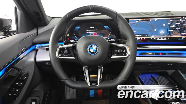 BMW 5 Series (G60) 530e xDrive M Sport 2026 — фото 17