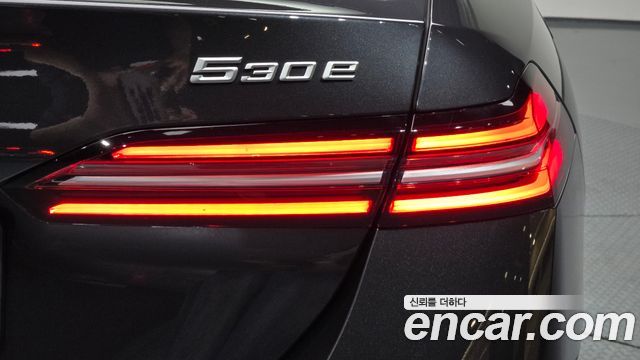 BMW 5 Series (G60) 530e xDrive M Sport 2026 — фото 29