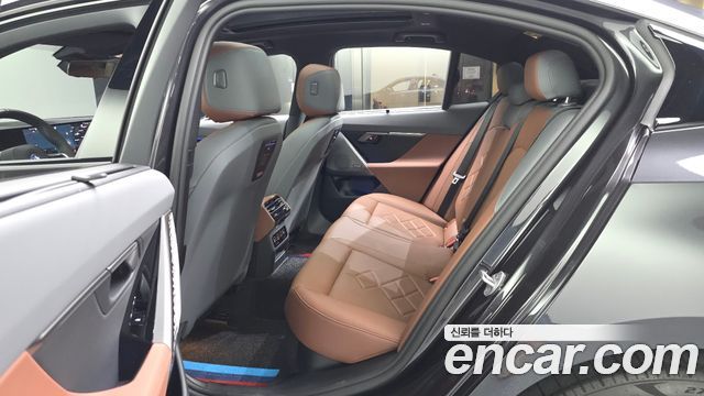 BMW 5 Series (G60) 530e xDrive M Sport 2026 — фото 32