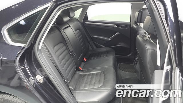 Volkswagen Passat 2.0 TSI B7 2018 — фото 11