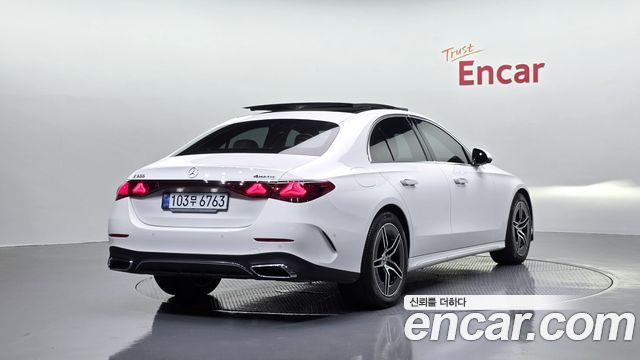 Mercedes-Benz E-Class (W214) E200 AMG Line 2026 — фото 2