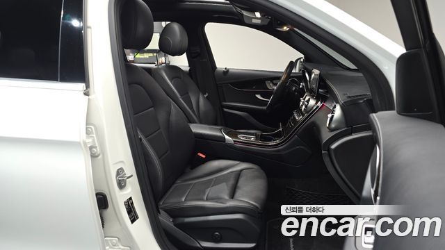 Mercedes-Benz GLC-Class (X253) GLC300 4MATIC 2020 — фото 11