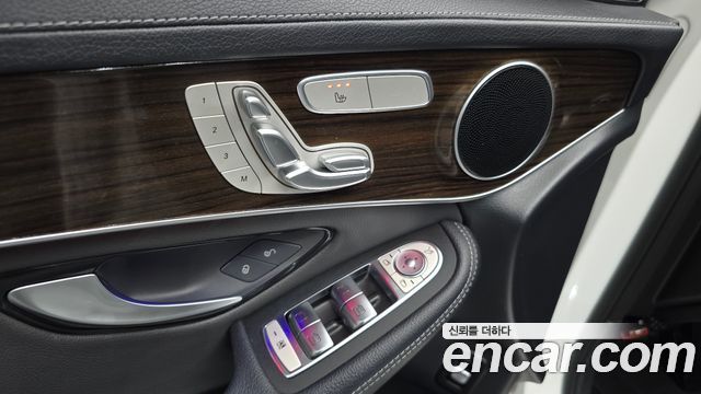 Mercedes-Benz GLC-Class (X253) GLC300 4MATIC 2020 — фото 29