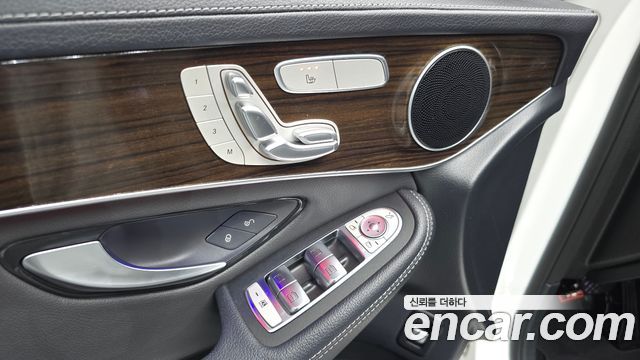 Mercedes-Benz GLC-Class (X253) GLC300 4MATIC 2020 — фото 30