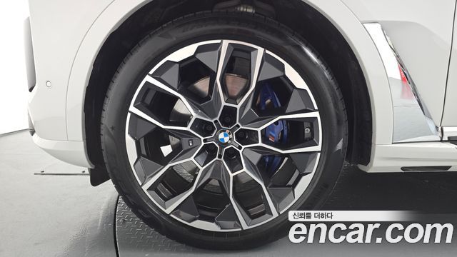 BMW X7 (G07) xDrive 40i M Sport 6STR 2024 — фото 5