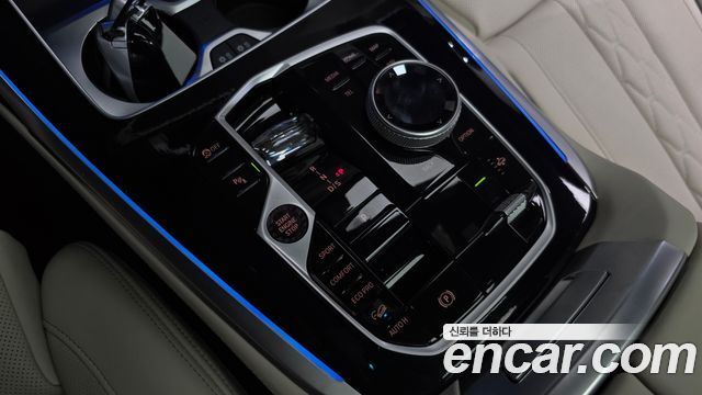 BMW X7 (G07) xDrive 40i M Sport 6STR 2024 — фото 9