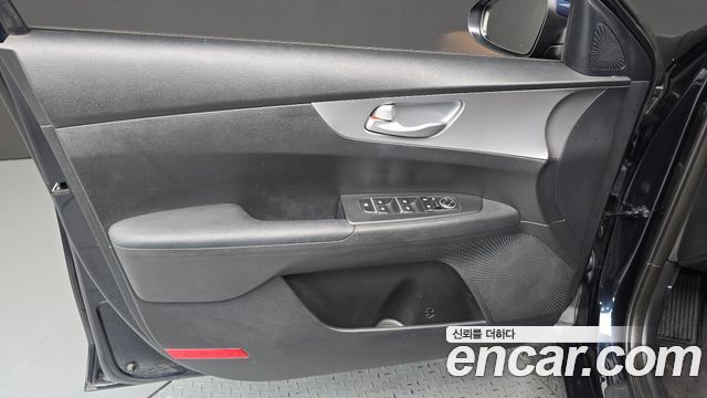 Kia K3 (II) 1.6 Prestige 2022 — фото 24