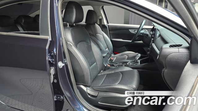 Kia K3 (II) 1.6 Prestige 2022 — фото 26