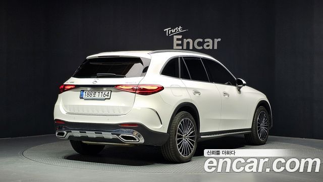 Mercedes-Benz GLC-Class (X254) GLC300 4MATIC AMG Line 2024 — фото 2