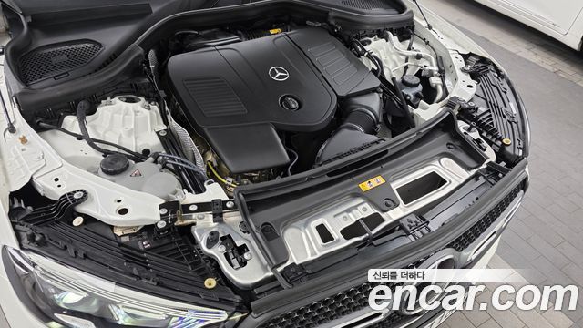 Mercedes-Benz GLC-Class (X254) GLC300 4MATIC AMG Line 2024 — фото 6