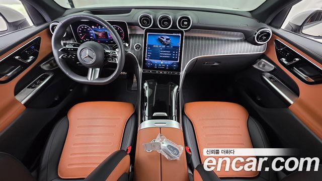 Mercedes-Benz GLC-Class (X254) GLC300 4MATIC AMG Line 2024 — фото 7