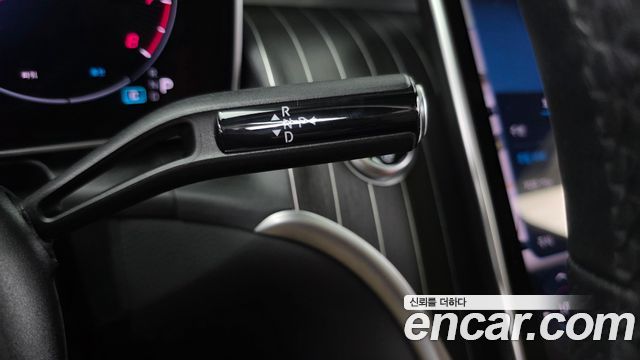 Mercedes-Benz GLC-Class (X254) GLC300 4MATIC AMG Line 2024 — фото 9