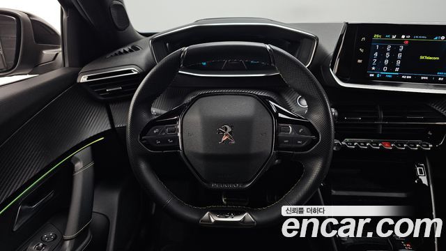Peugeot e-2008 (II) EV GT 2022 — фото 13