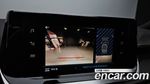 Peugeot e-2008 (II) EV GT 2022 — фото 15