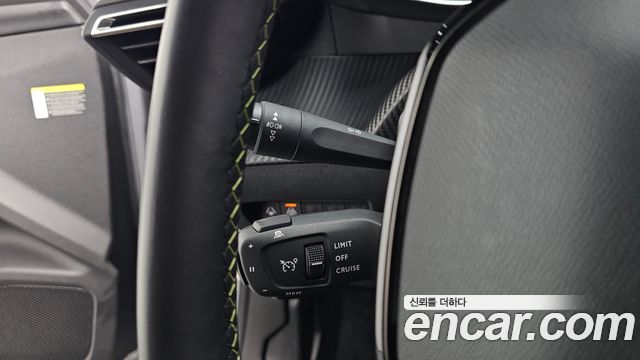 Peugeot e-2008 (II) EV GT 2022 — фото 28
