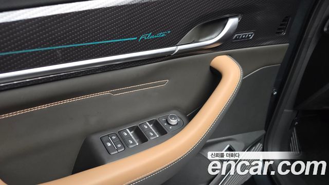 Renault Korea Filante 1.5 E-Tech Iconic 2WD 2027 — фото 29