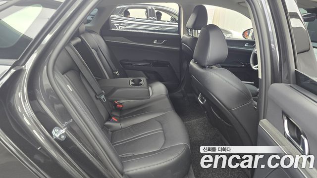 Kia K5 (III) 2.0 Noblesse 2025 — фото 11