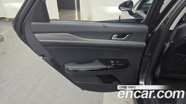 Kia K5 (III) 2.0 Noblesse 2025 — фото 25