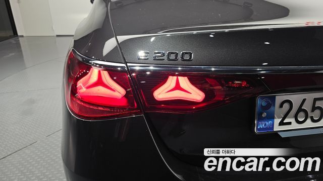 Mercedes-Benz E-Class (W214) E200 Avantgarde 2025 — фото 23