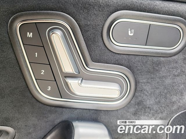 Mercedes-Benz A-Class (W177) AMG A35 S AMG 4MATIC Sedan 2024 — фото 6