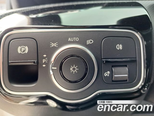 Mercedes-Benz A-Class (W177) AMG A35 S AMG 4MATIC Sedan 2024 — фото 9