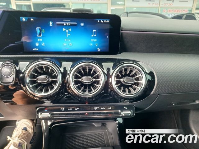 Mercedes-Benz A-Class (W177) AMG A35 S AMG 4MATIC Sedan 2024 — фото 14