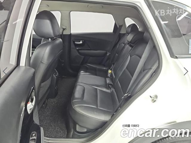 Kia Niro 1.6 HEV Noblesse Special 2020 — фото 10