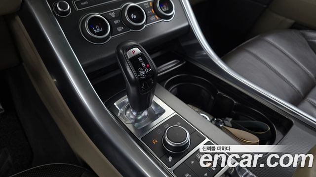 Land Rover Range Rover Sport (II) 3.0 SDV6 HSE Dynamic 2017 — фото 9