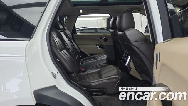 Land Rover Range Rover Sport (II) 3.0 SDV6 HSE Dynamic 2017 — фото 12
