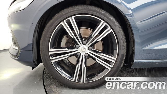Volvo S60 (III) T5 Inscroption 2020 — фото 5