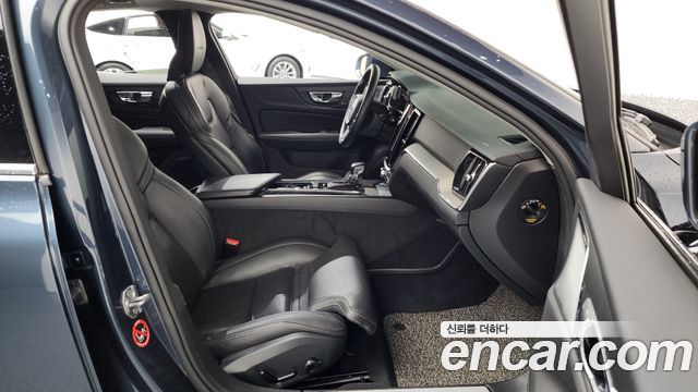 Volvo S60 (III) T5 Inscroption 2020 — фото 11