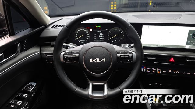 Kia K5 (III) 2.0 Noblesse 2025 — фото 13
