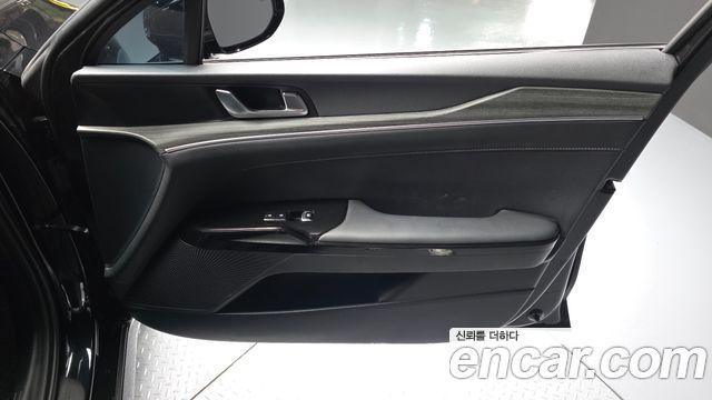 Kia K5 (III) 2.0 Noblesse 2025 — фото 24