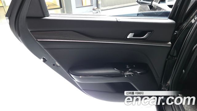 Kia K5 (III) 2.0 Noblesse 2025 — фото 25