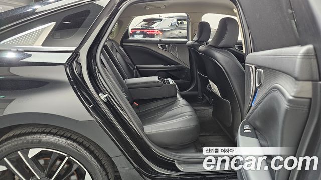 Kia K8 2.5 Gasoline 2WD Noblesse 2025 — фото 11