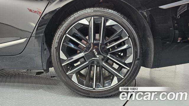 Kia K8 2.5 Gasoline 2WD Noblesse 2025 — фото 21