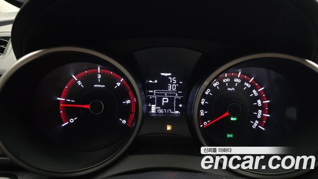 KG Mobility (SsangYong) Tivoli Air Diesel IX 2WD 2018 — фото 8