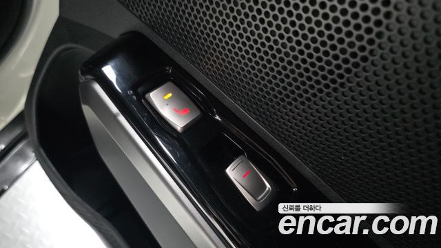 KG Mobility (SsangYong) Tivoli Air Diesel IX 2WD 2018 — фото 20