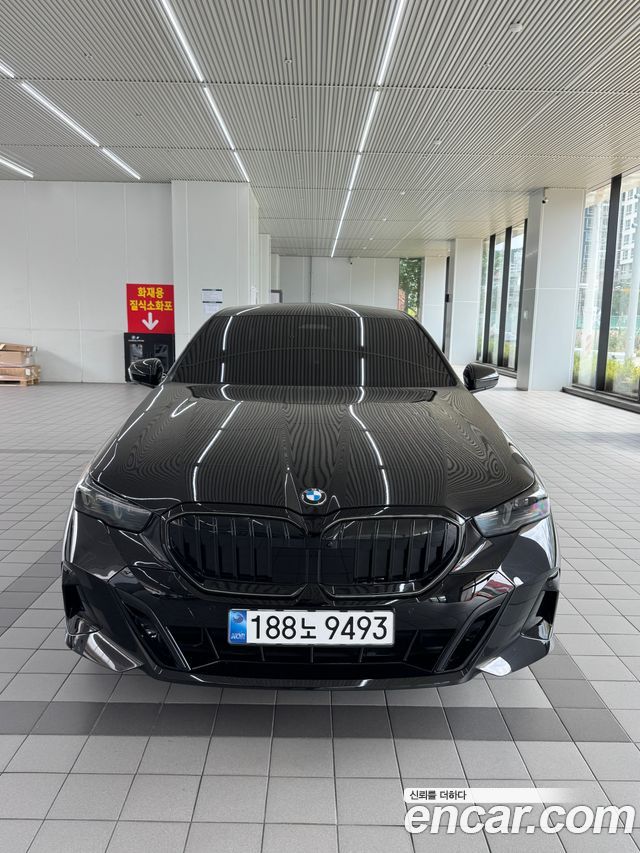 BMW 5 Series (G60) 530i xDrive M Sport Pro Special Edition