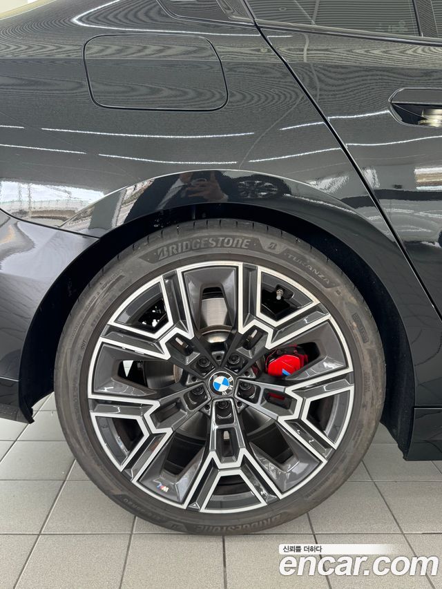 BMW 5 Series (G60) 530i xDrive M Sport Pro Special Edition 2026 — фото 6