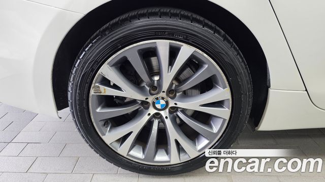 BMW 5 Series GT (F07) GT 30d xDrive 2013 — фото 5