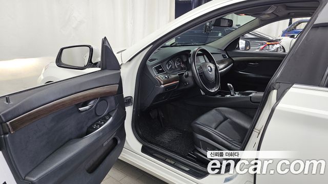 BMW 5 Series GT (F07) GT 30d xDrive 2013 — фото 10